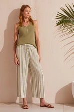 Load image into Gallery viewer, Tribal Flowy Pants - Style 77040
