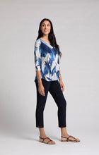 Load image into Gallery viewer, Sympli Go To 3/4 Sleeve Tee - Style 22110R2
